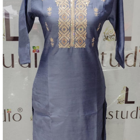 KURTHI | V Neck